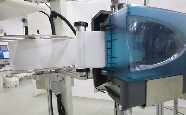 快遞面單自動打印貼標機,快遞面單貼標機,實時打印貼標機