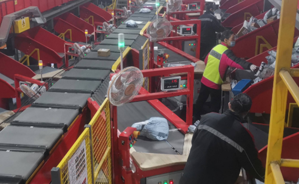 DWS包裹稱重掃描測體積設備,動態DWS物流設備,物流快遞分揀設備,佼佼者自動化